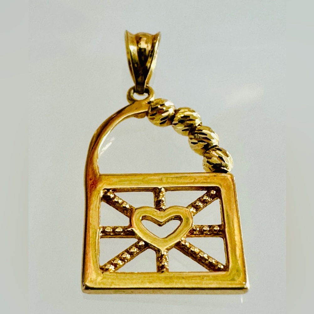 Cute Heart Pendant. 💛 Real 18(18k) Karat Solid Gold Jewelry